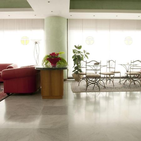Hotel Thema Rocca San Giovanni Ngoại thất bức ảnh
