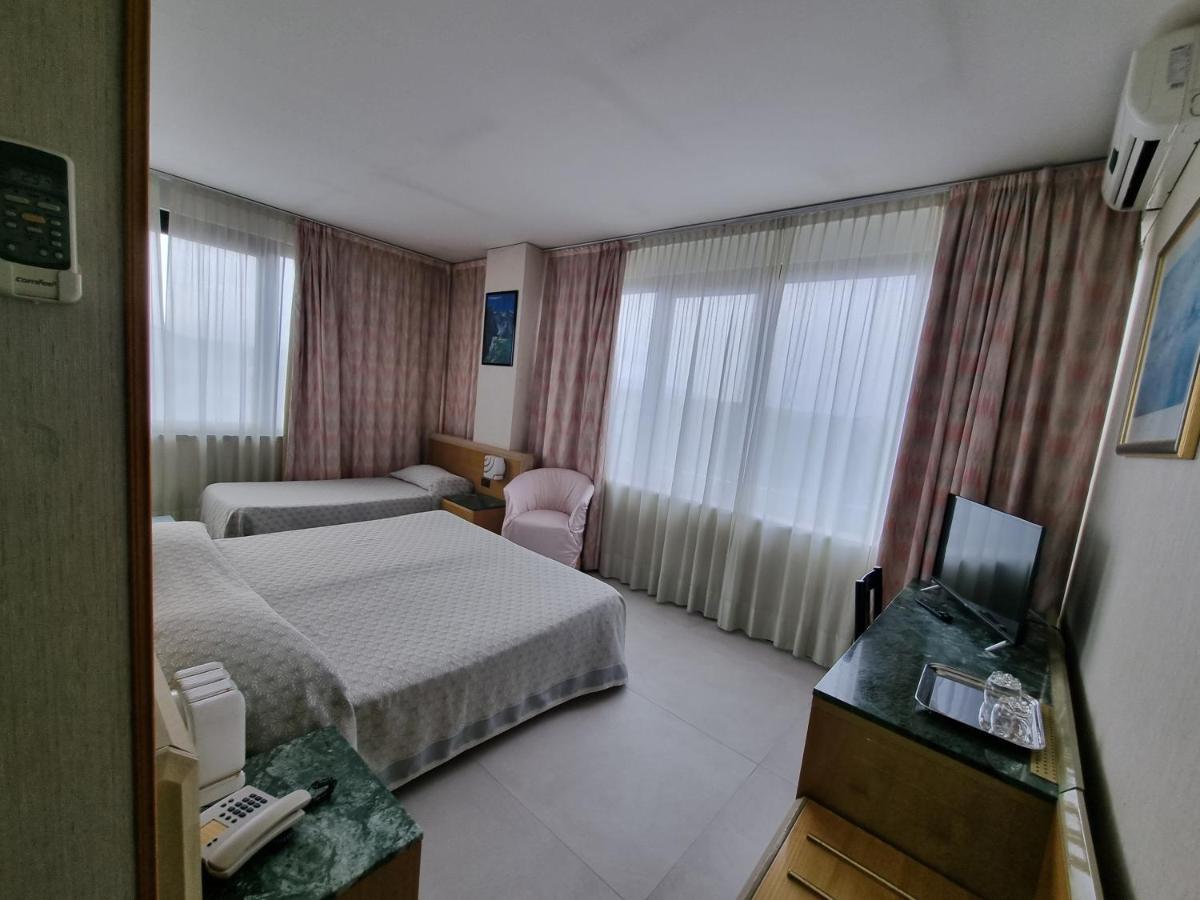 Hotel Thema Rocca San Giovanni Ngoại thất bức ảnh