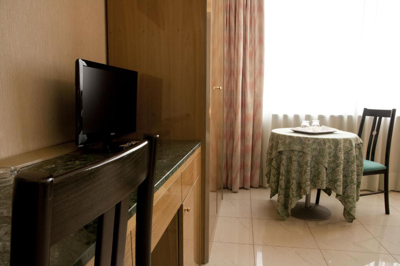 Hotel Thema Rocca San Giovanni Ngoại thất bức ảnh