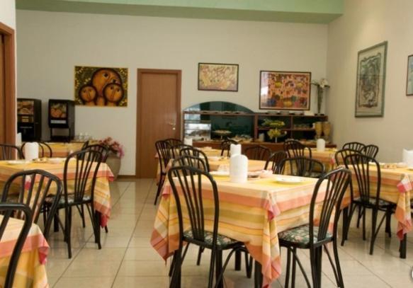 Hotel Thema Rocca San Giovanni Ngoại thất bức ảnh